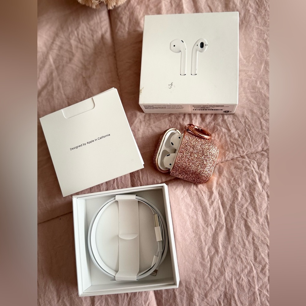 APPLE AIRPOD 2ND GENERATION